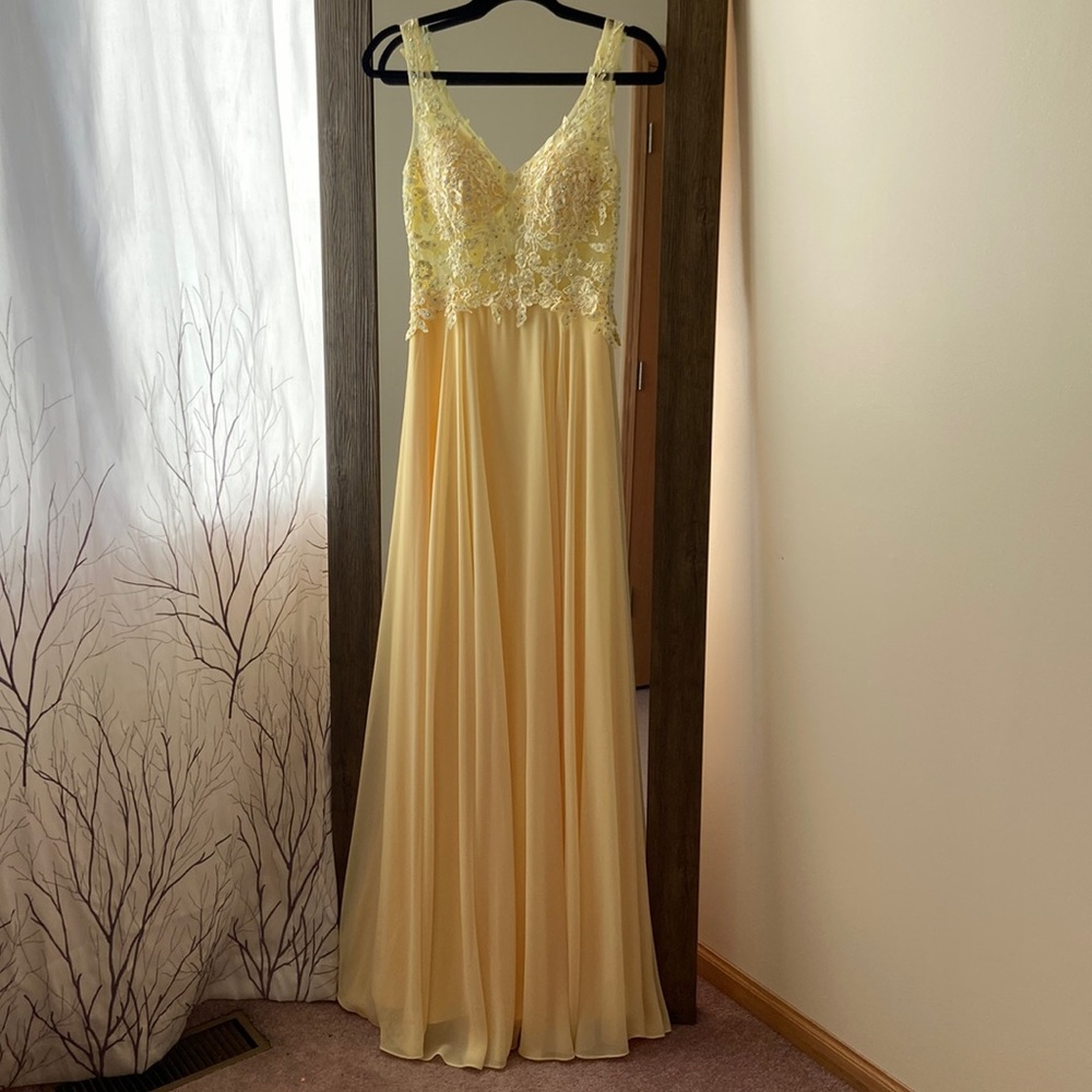 Prom/formal dress